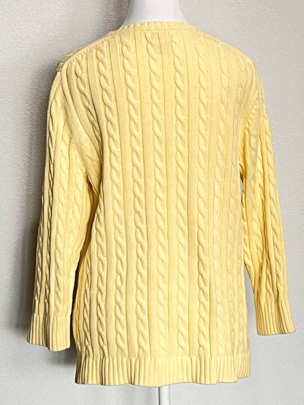 L.L. Bean Cable Knit V-Neck Sweater L | Light Yellow/100% Cotton | EUC | Preppy - Picture 4 of 8